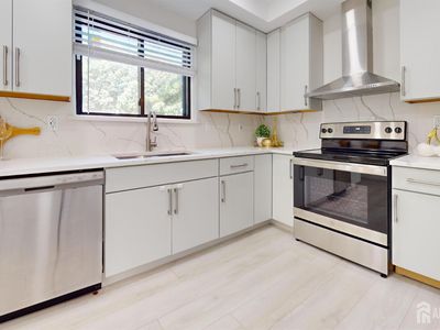 46 Ellen Heath Dr, Matawan, NJ, 07747