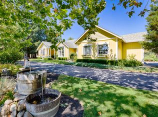 1695 Willowside Rd, Santa Rosa, CA 95401