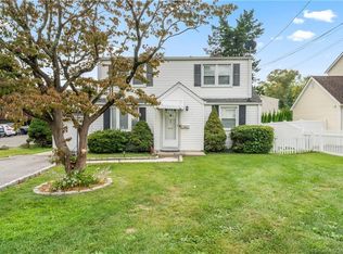 192 Cold Spring Rd, Stamford, CT 06905