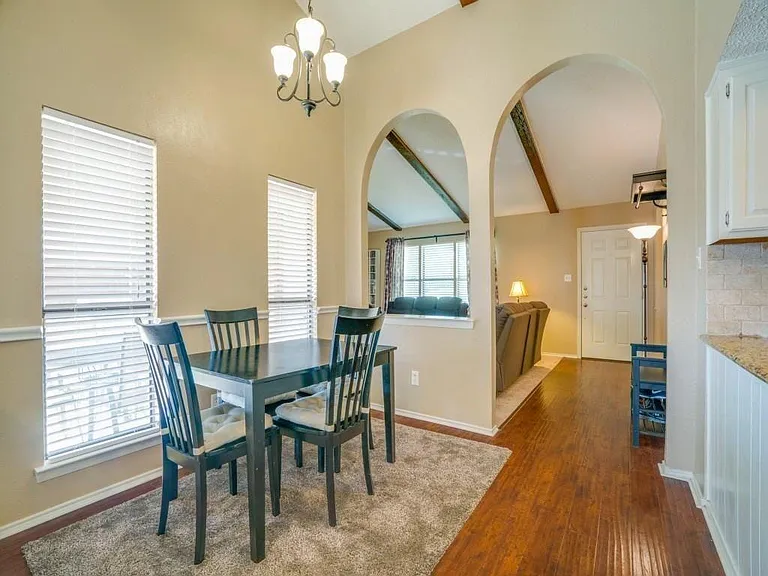 3228 Delaford Dr — Photo 17