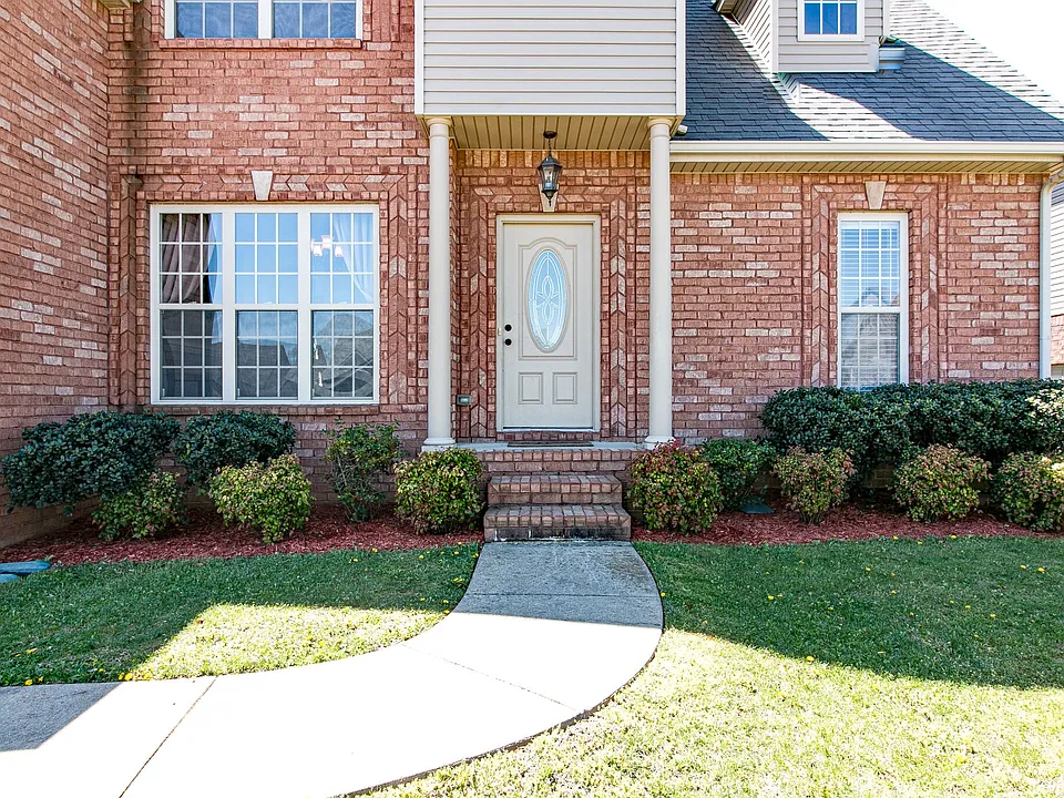 1566 Cobra Ln