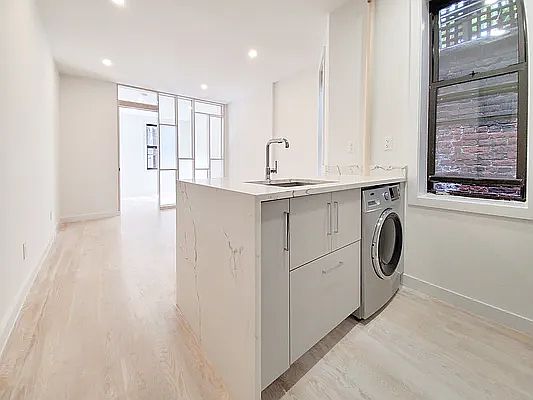 3rd image of 212 Lafayette St #4L