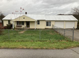 911 Gage Rd, Patriot, OH 45658