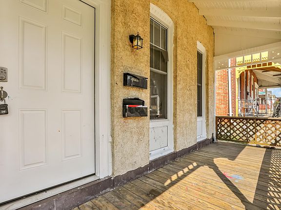 3rd image of 127 Haws Ave #2