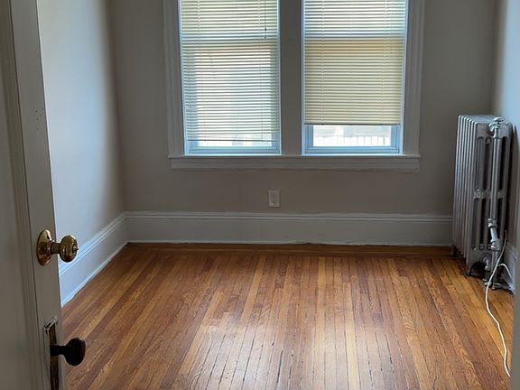 5th image of 75 Georgia St #2
