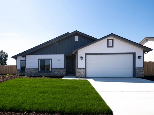 1017 N Cypress Street, Woodlake, CA 93286