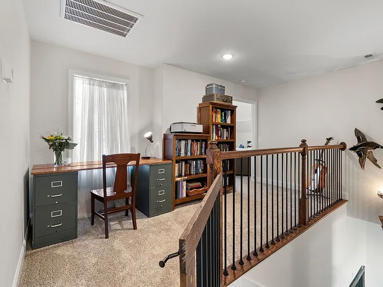 1328 Sussex Dr — Photo 14
