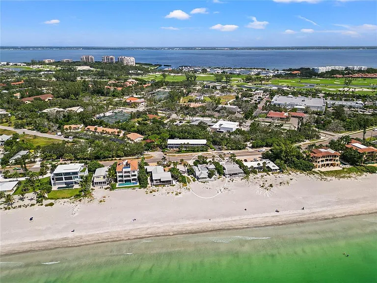 2823 Gulf Of Mexico Dr — Photo 3
