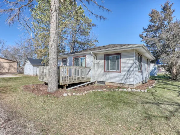 W294N5563 Merton AVENUE, Hartland, WI 53029