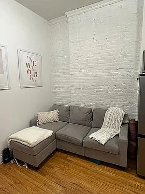 Rented by Point NYC | media 22