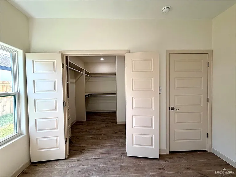 905 La Laguna Rd — Photo 12