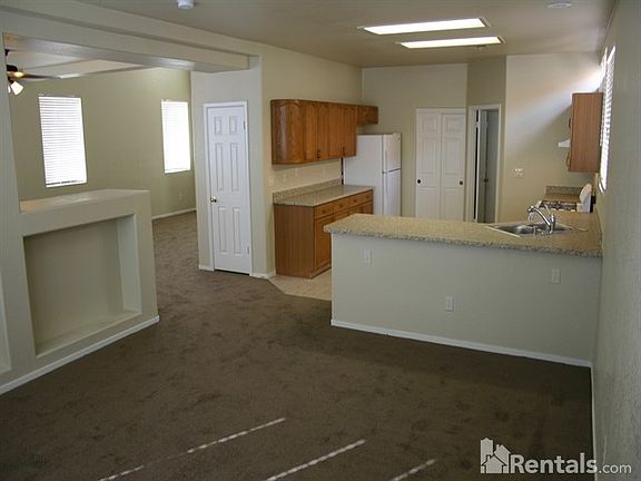 4th image of 7640 Picnic St