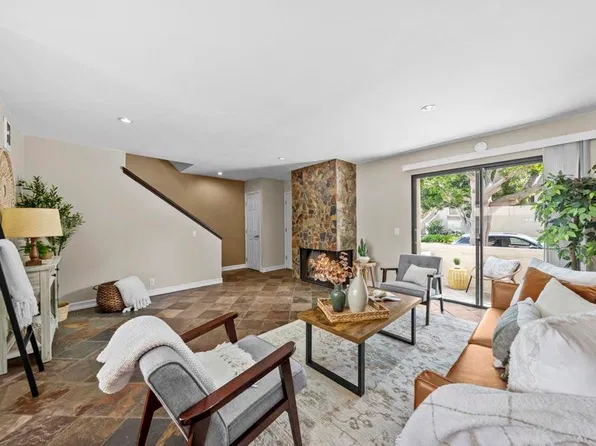2710 Ariane Dr Unit 3, San Diego, CA 92117