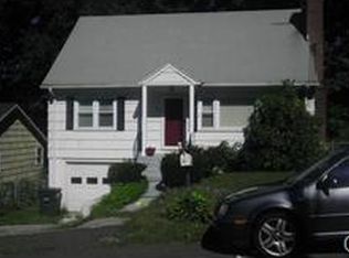 52 Douglas St, Bridgeport, CT 06606