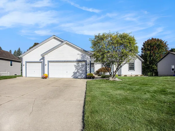 4421 Creek View Dr, Hudsonville, MI 49426