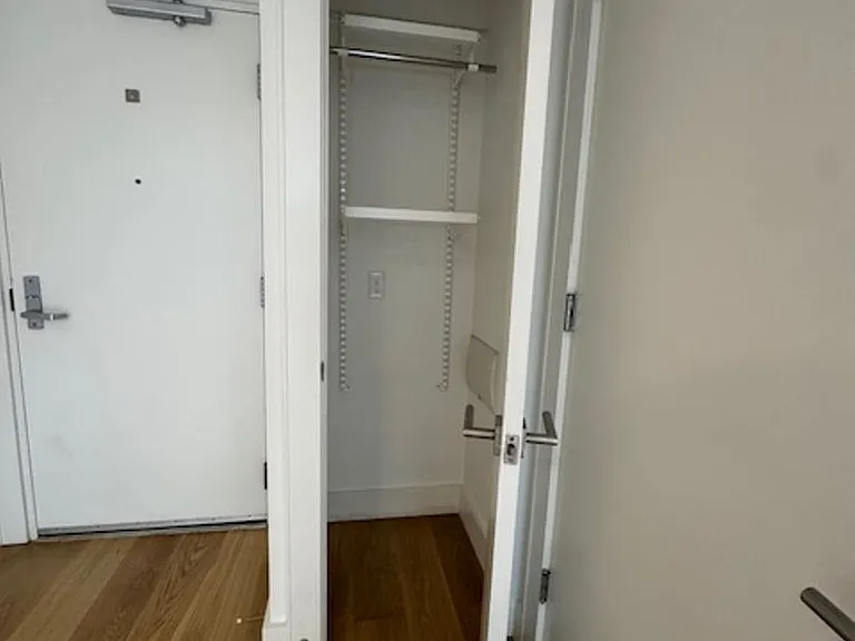 570 Jessie Street — Photo 16