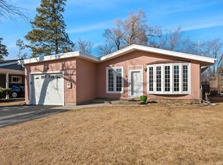 234 Southgate Dr, Northbrook, IL