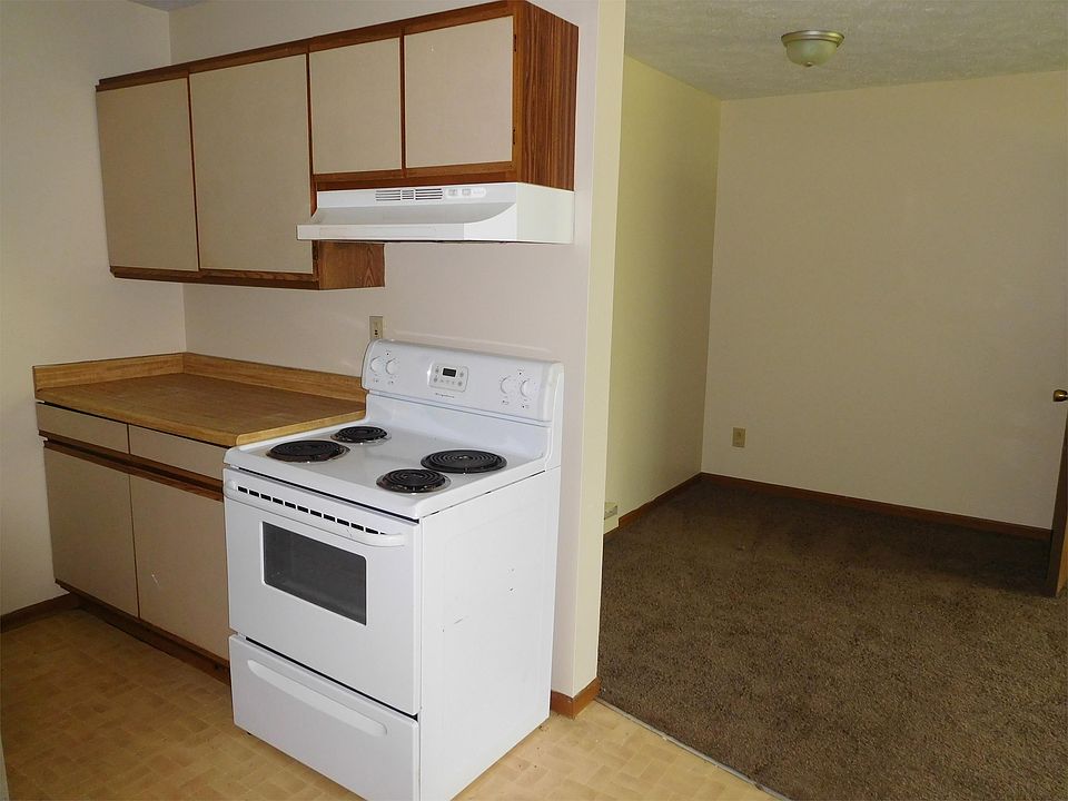 1st image of 660 King St APT 8