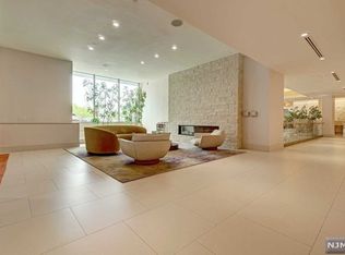 509 Hudson Park UNIT 509, Edgewater, NJ 07020