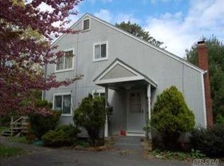 10 Olive St, East Hampton, NY 11937