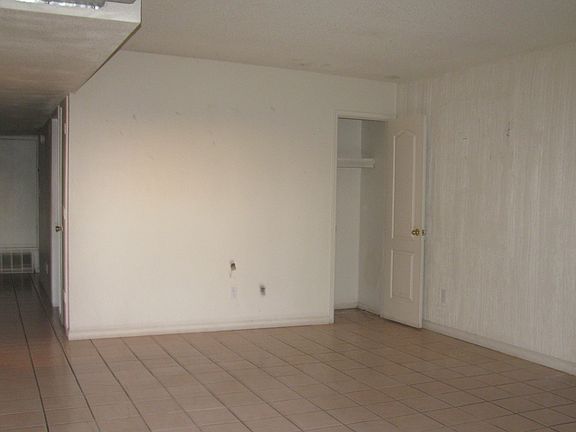 3rd image of 2447 N Calle Santa Ana