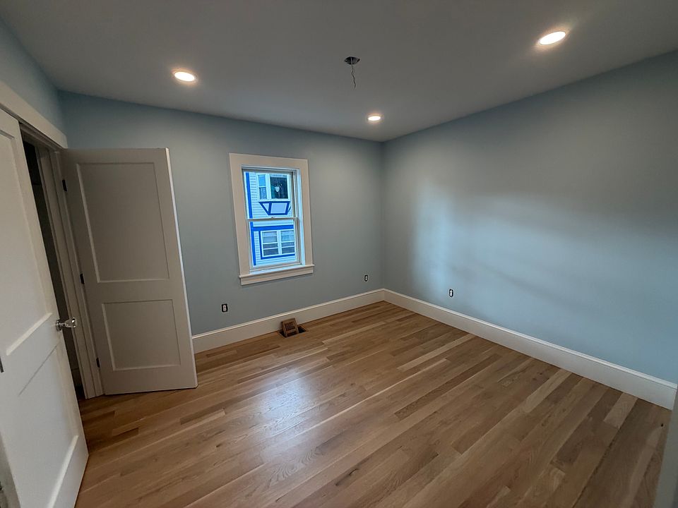 1st image of 3 Clarken Ct #4B