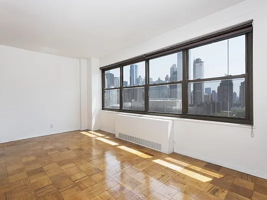 Sold by Sotheby's International Realty | media 3