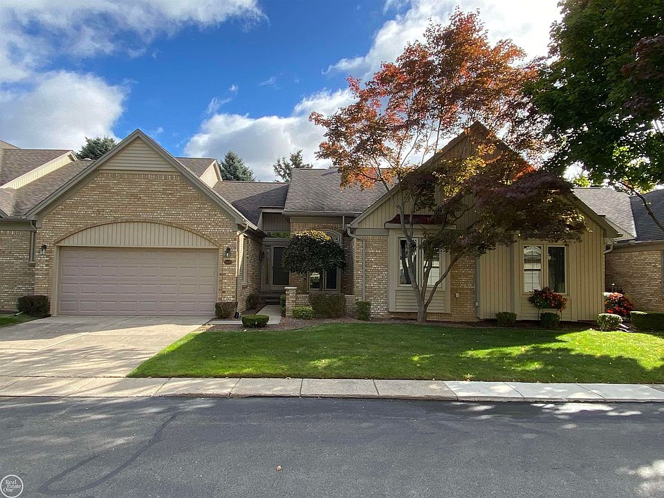 1st image of 54974 Cambridge Dr