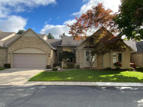 54974 Cambridge Dr, Shelby Township, MI 48315