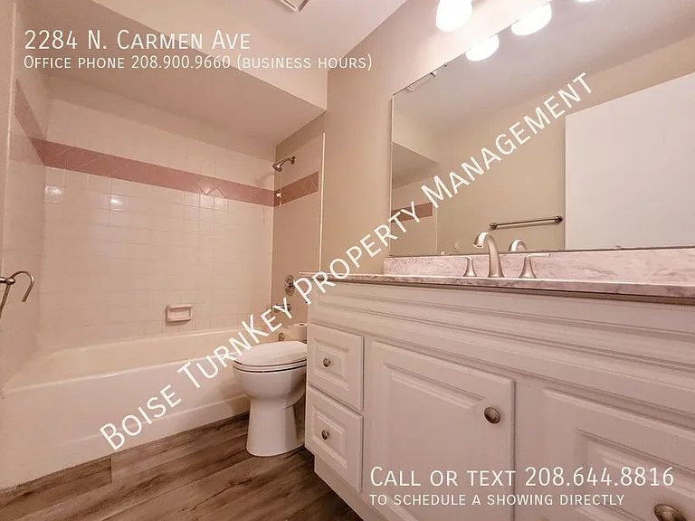 2284 N Carmen Ave — Photo 7