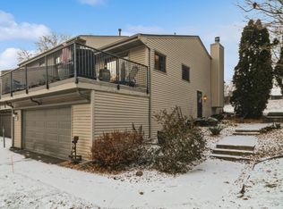 4352 Arden View Ct, Arden Hills, MN 55112