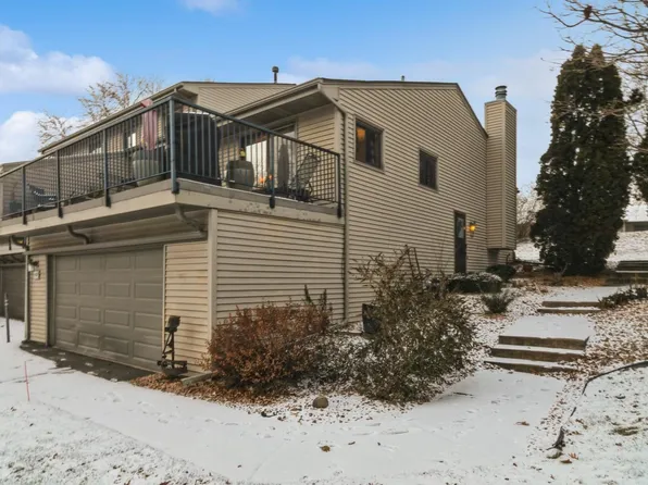 4352 Arden View Ct, Arden Hills, MN 55112