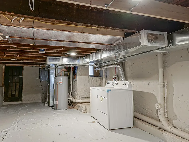 3130 Dickinson St — Photo 28