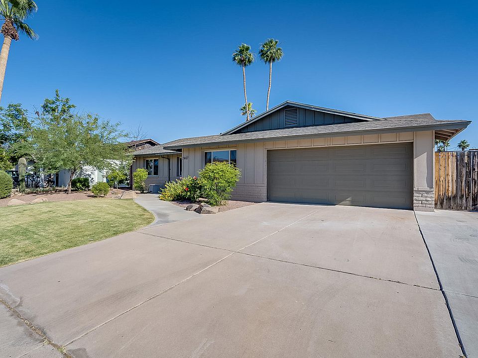 1st image of 2467 E Manhatton Dr