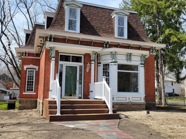 400 S Oakland St, Saint Johns, MI 48879