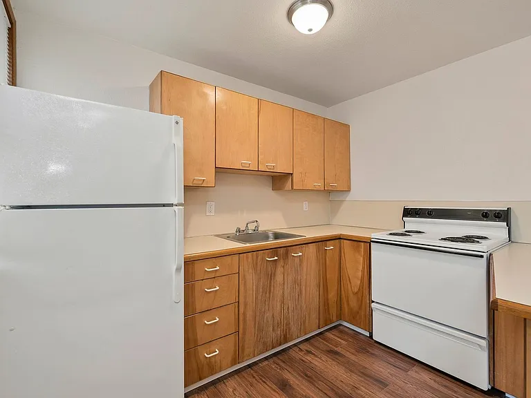 Abbottsford Apartments — Photo 126