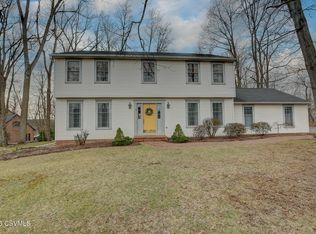 97 Dogwood Ln, Lewisburg, PA 17837