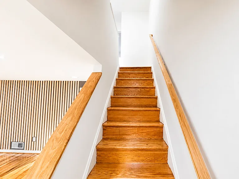 5729 Denwood Ave — Photo 11