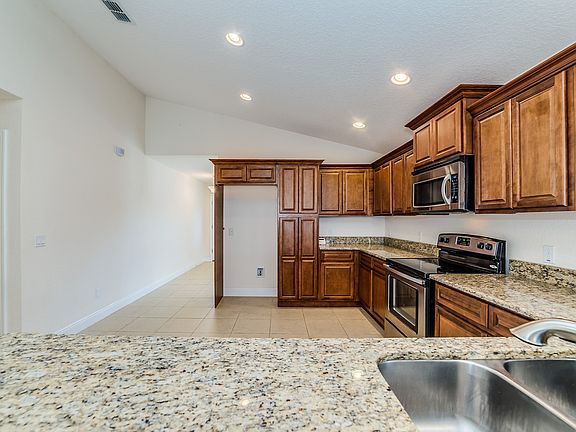 2nd image of 3245 Egrets Landing Dr