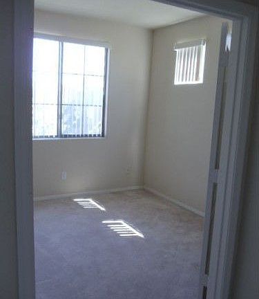 4th image of 1941 S Pierpont Dr #2107