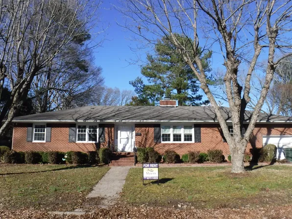 35 Bruton Ave, Newport News, VA 23601