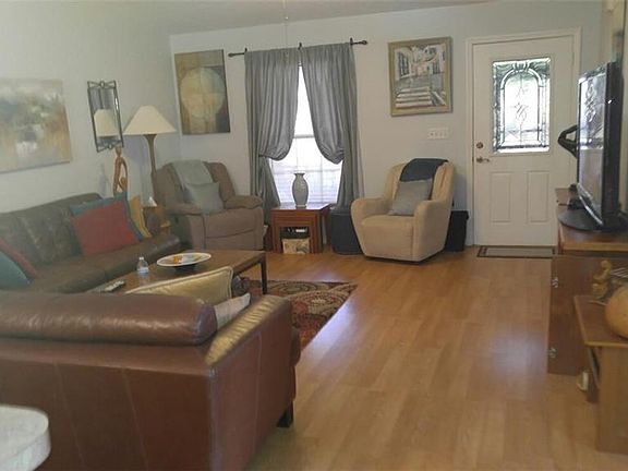 3rd image of 1854 Carroll Dr