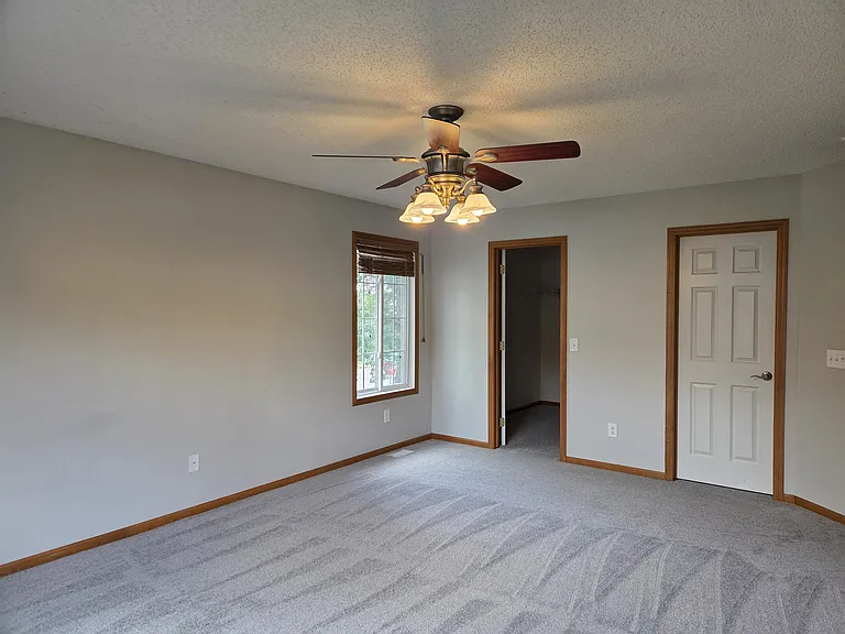 6805 Merrimac Ln N — Photo 21