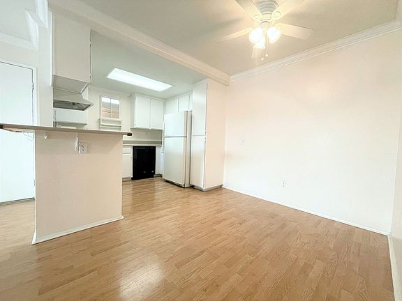5th image of 212 Woodland Pkwy Unit 133
