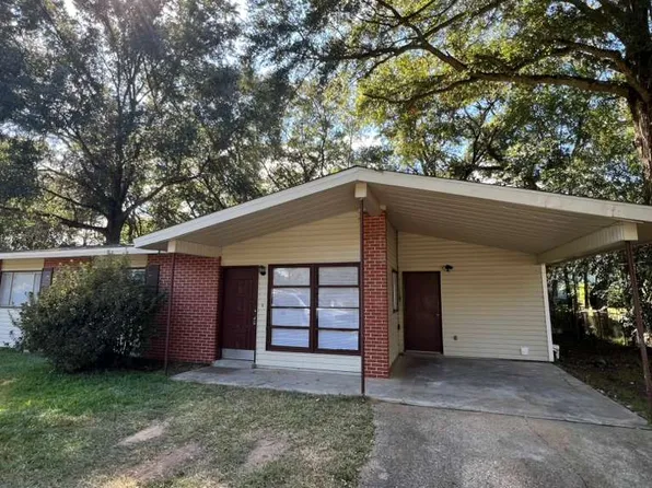 656 Halifax Dr, Mobile, AL 36609