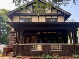 719 Ashland Ave, Rockford, IL