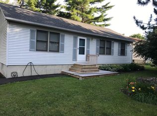 82 Sunny Hollow Pl, Bangor, ME 04401