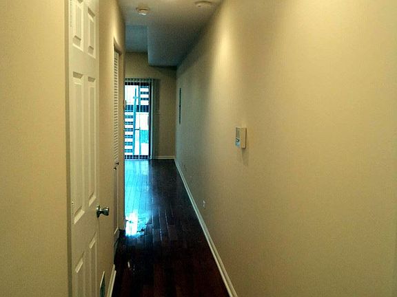 2nd image of 4005 S Calumet Ave APT 1N