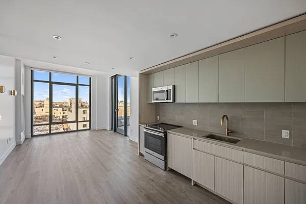 Rented by EXR | media 24