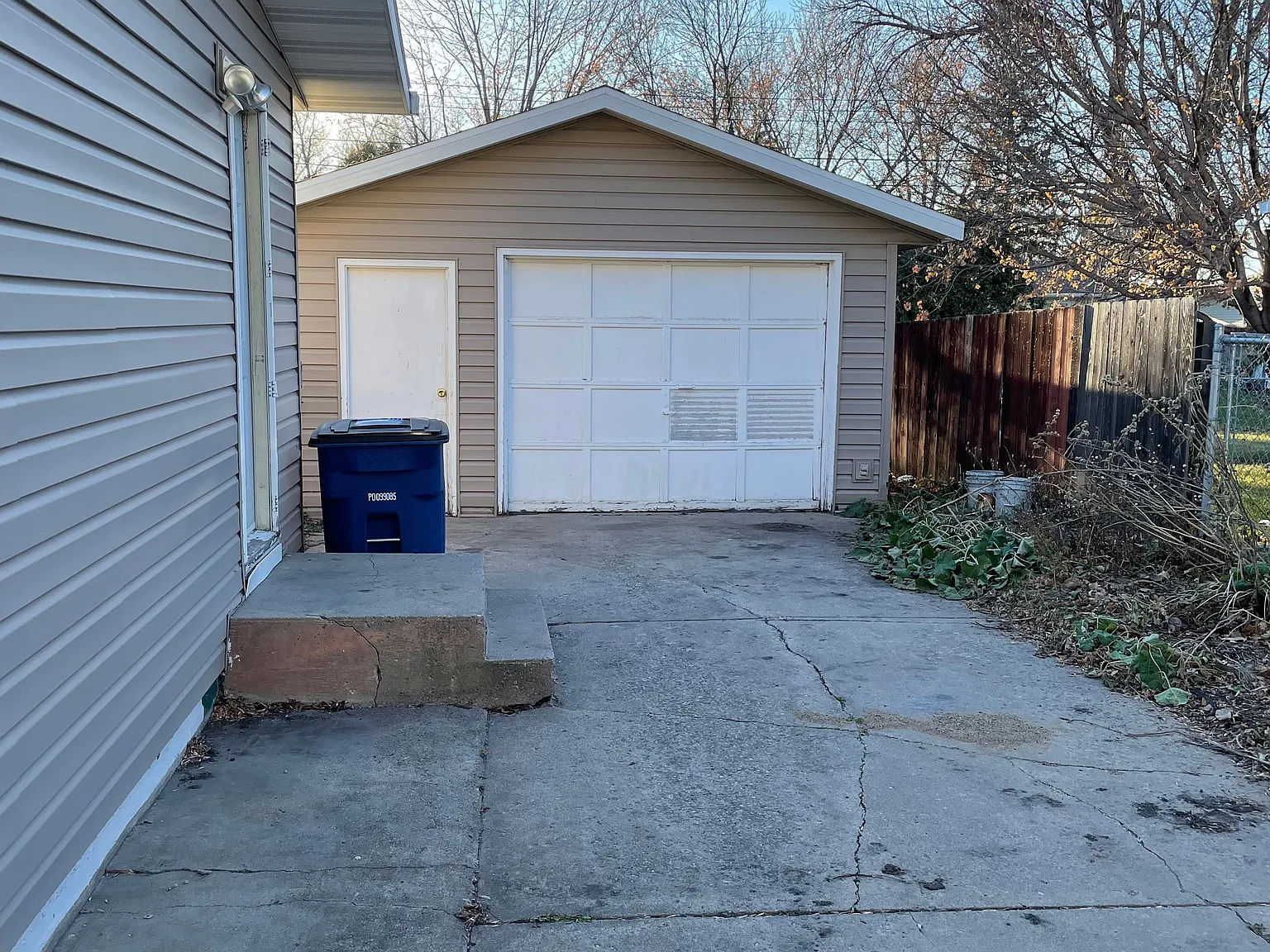 For Sale or Rent — Photo 2